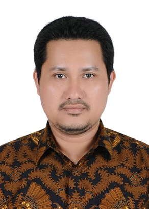 Fither Romilado, ST, MM, MKM.